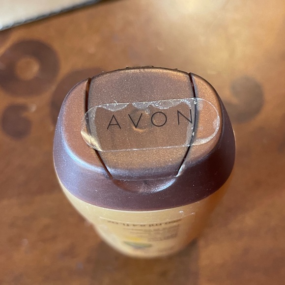 Avon Skin So Soft Satin Glow Body Scrub - Picture 4 of 5